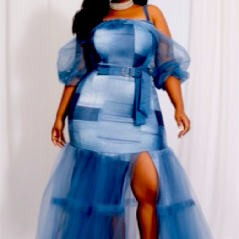 Beautuful Plus Size Blue Denim Print Cold Shoulder Party Dress.